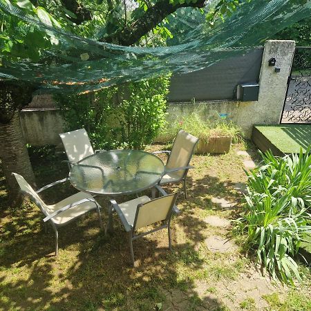 Appartement Independant Dans Maison Avec Jardinet, Au Calme Sérézin-du-Rhône Exteriér fotografie