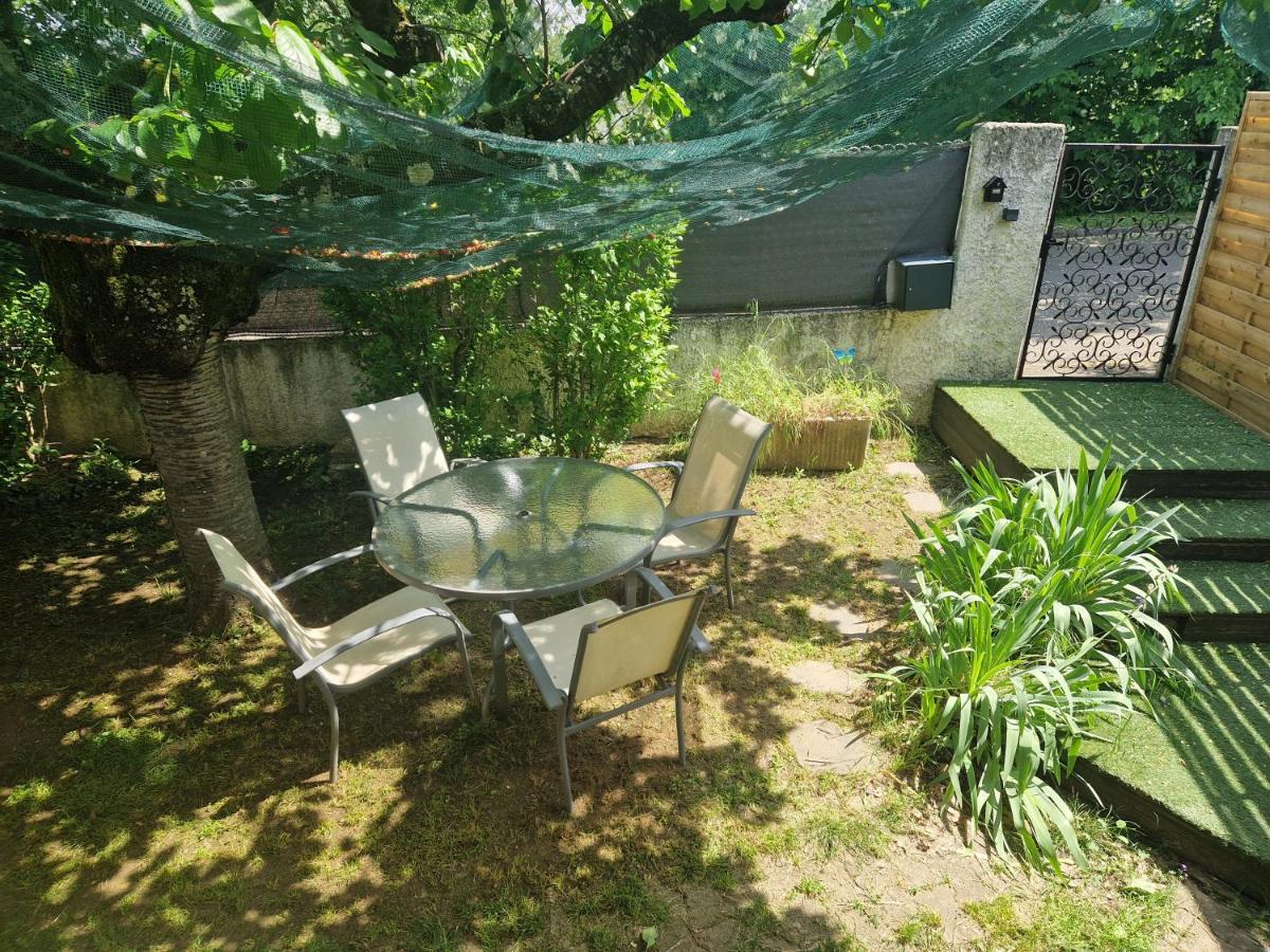 Appartement Independant Dans Maison Avec Jardinet, Au Calme Sérézin-du-Rhône Exteriér fotografie