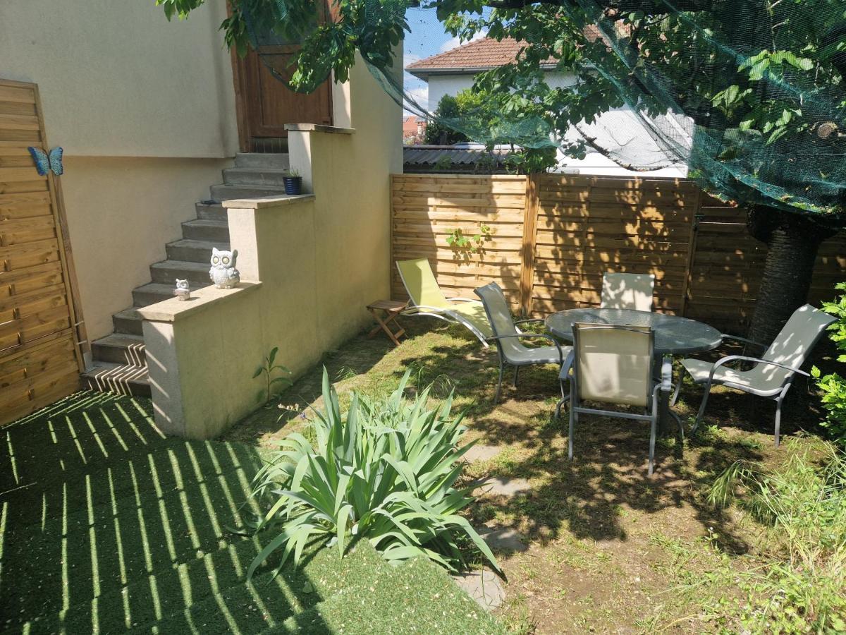 Appartement Independant Dans Maison Avec Jardinet, Au Calme Sérézin-du-Rhône Exteriér fotografie